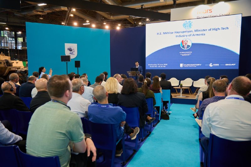 Мхитар Айрапетян на выставке Eurosatory 2026