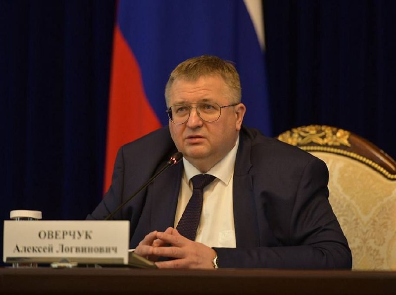 Алексей Оверчук на встрече в рамках ЕАЭС, обсуждающий вопросы сотрудничества в Нор-Норкском контексте