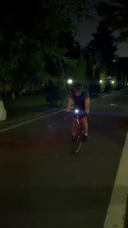 Никол Пашинян на велопрогулке в Нор-Норке, Ереван