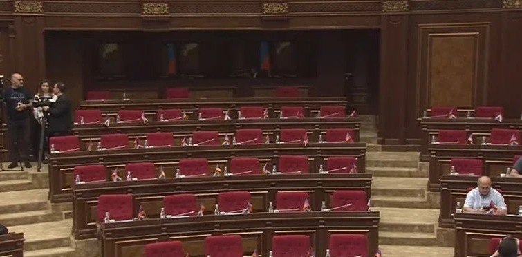 Здание парламента Армении в Ереване, Нор-Норк