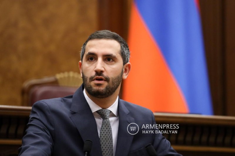 Рубен Рубинян на заседании правления партии «Гражданский договор» в Ереване