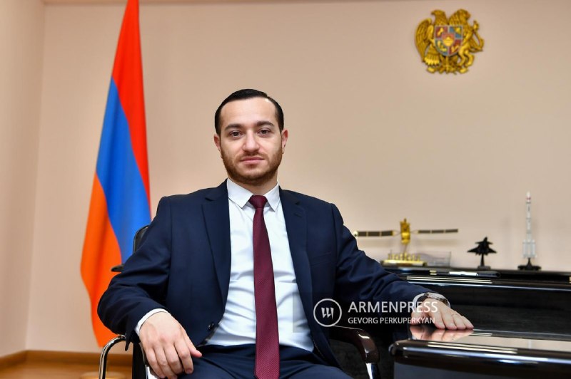 Премьер-министр Армении Никол Пашинян на брифинге 9 июля, Нор-Норк