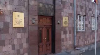 Сотрудники правоохранительных органов проводят оперативные мероприятия в Нор-Норке по делу о предвыборном подкупе