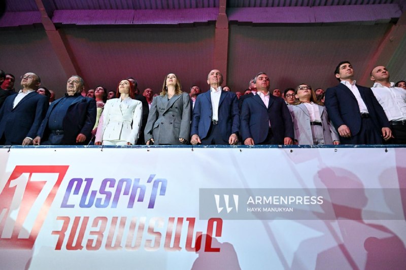Заседание парламента Армении, Нор-Норк, Ереван