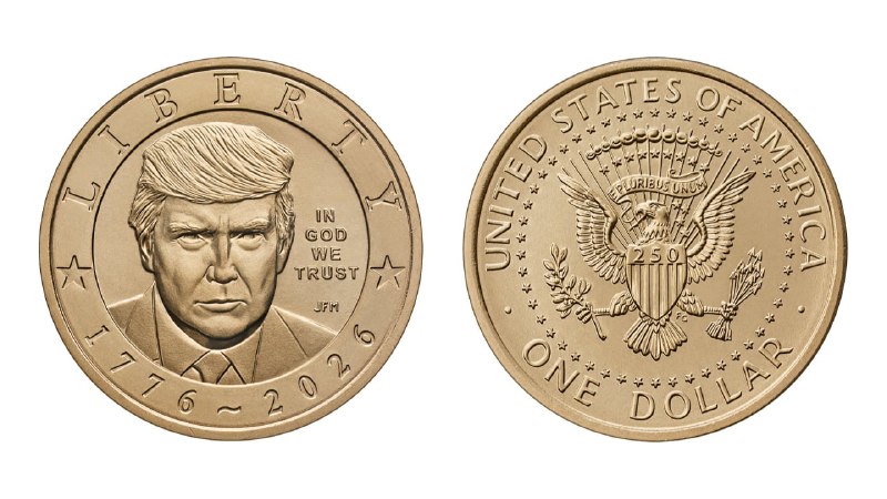 Золотая монета номиналом 1 доллар с изображением президента Трампа, выпущенная к 250-летию независимости США