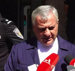 Предвыборный плакат с кандидатами в Нор-Норке, Ереван