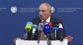 Никол Пашинян выступает на мероприятии в Нор-Норке