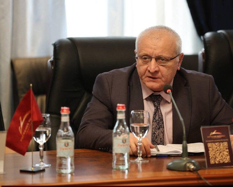 Сурен Суренянц, кандидат от ППА, в Нор-Норке